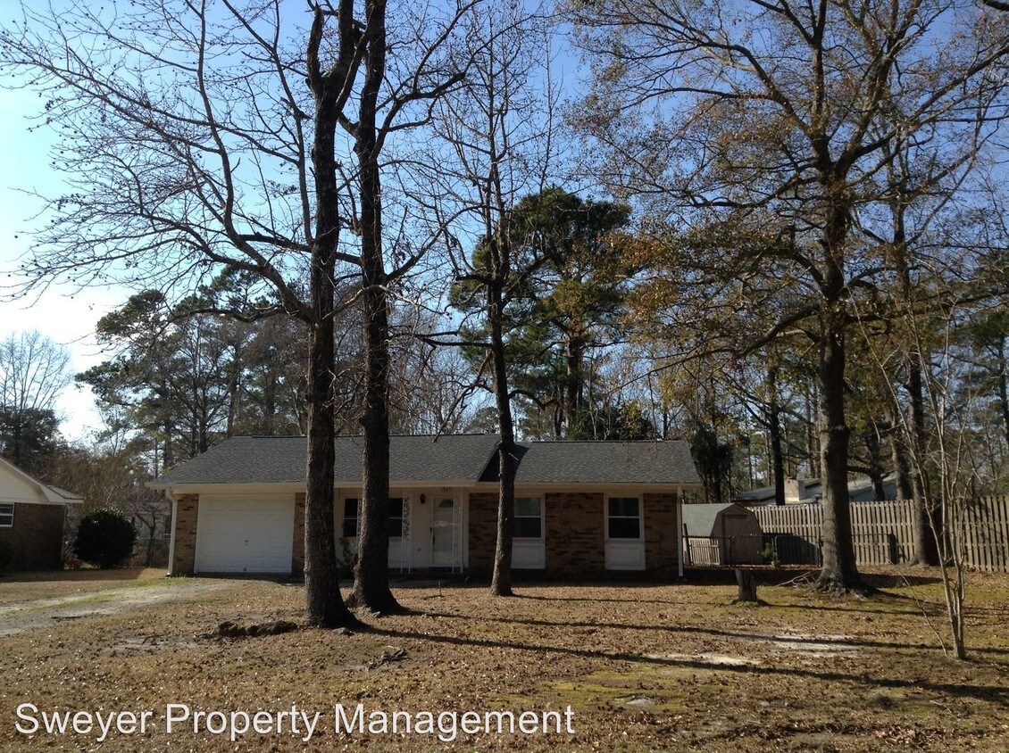 Primary Photo - 317 E Bedford Rd