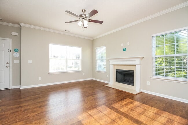 Foto del edificio - 5205 Rockridge Ct