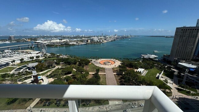Foto del edificio - 50 Biscayne Blvd
