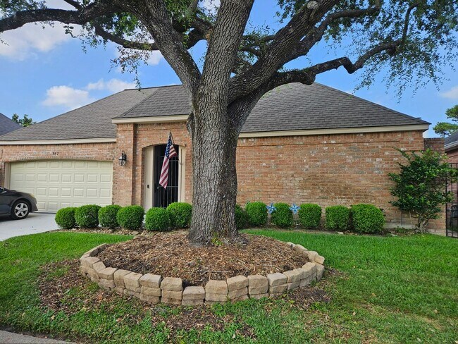 Building Photo - 347 Champions Colony III St