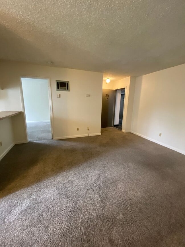 Foto del edificio - 7506 Parkway Dr