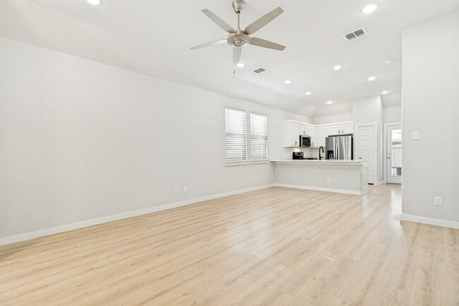 Foto del edificio - 204 Mountain Meadow Ln