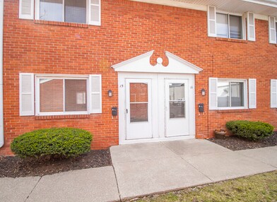 Building Photo - 4715 Bennett Rd
