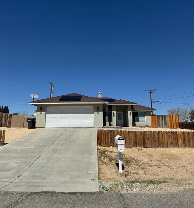Building Photo - 10193 Evelyn Ave