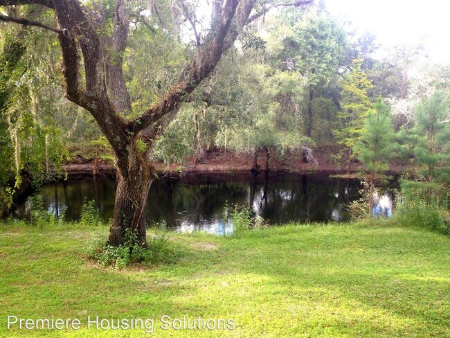 Building Photo - 3 br, 2 bath House - 3498 Riverdale Dr - R...