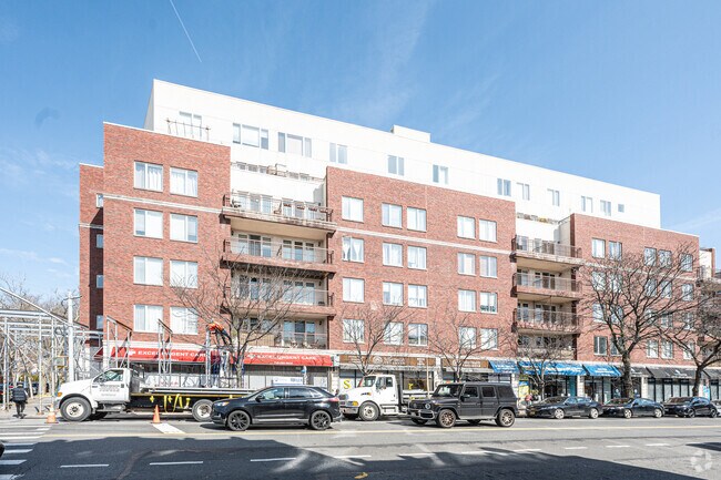 Building Photo - 331-339 Kings Hwy
