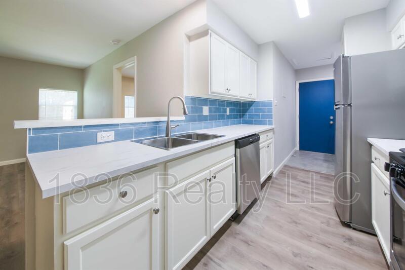 Foto principal - 2210 Donahue Ln