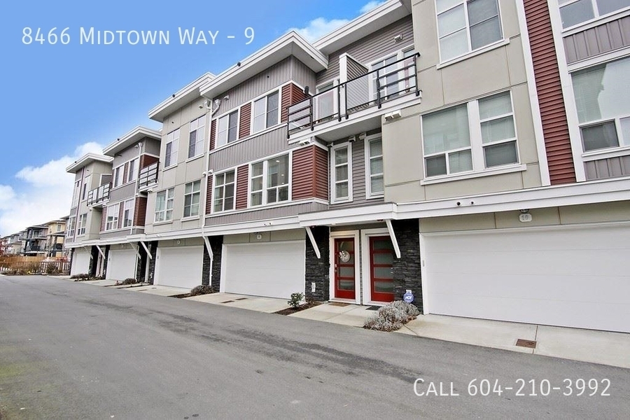 Primary Photo - Townhouse with Rooftop Patio