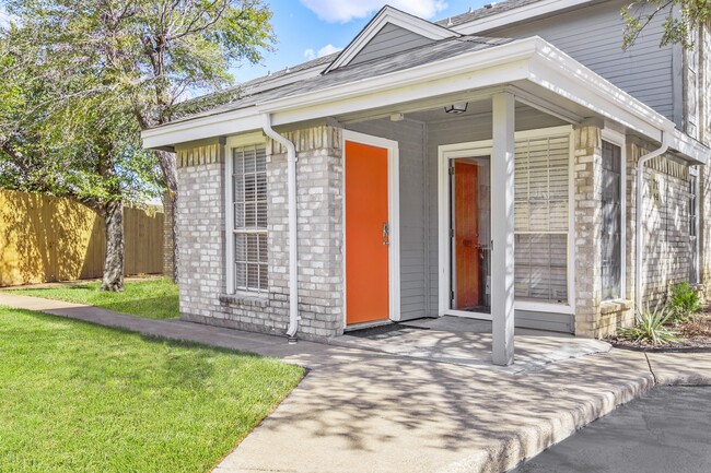 Building Photo - Vibrant Living at Sam Maverick Apartments