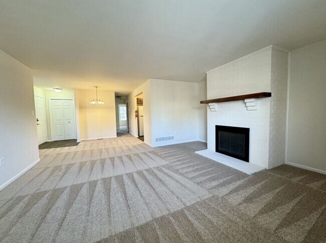 Foto del edificio - 700 Farmington Ave