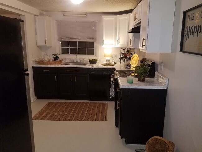 Foto del edificio - 2827 Brunswick Dr