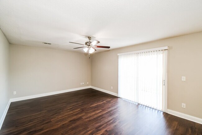 Foto del edificio - 1259 Bedrock Dr