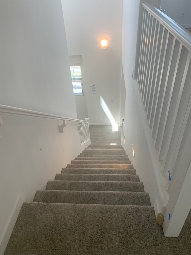 Building Photo - 9923 E Tiburon Ave