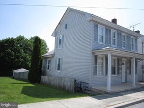 Building Photo - 21 N Main St