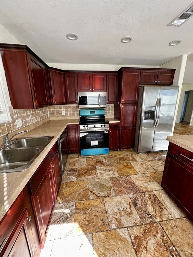 Building Photo - 5142 37th St E