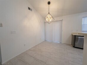 Building Photo - 4187 Heller Dr