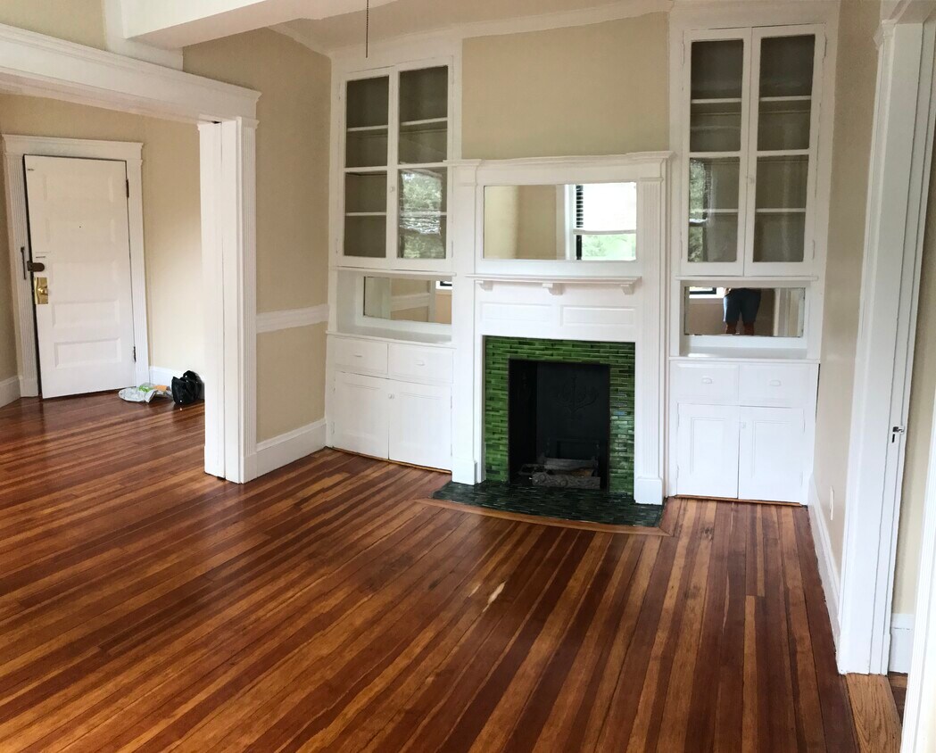 Livingroom - 26 Linden Pl
