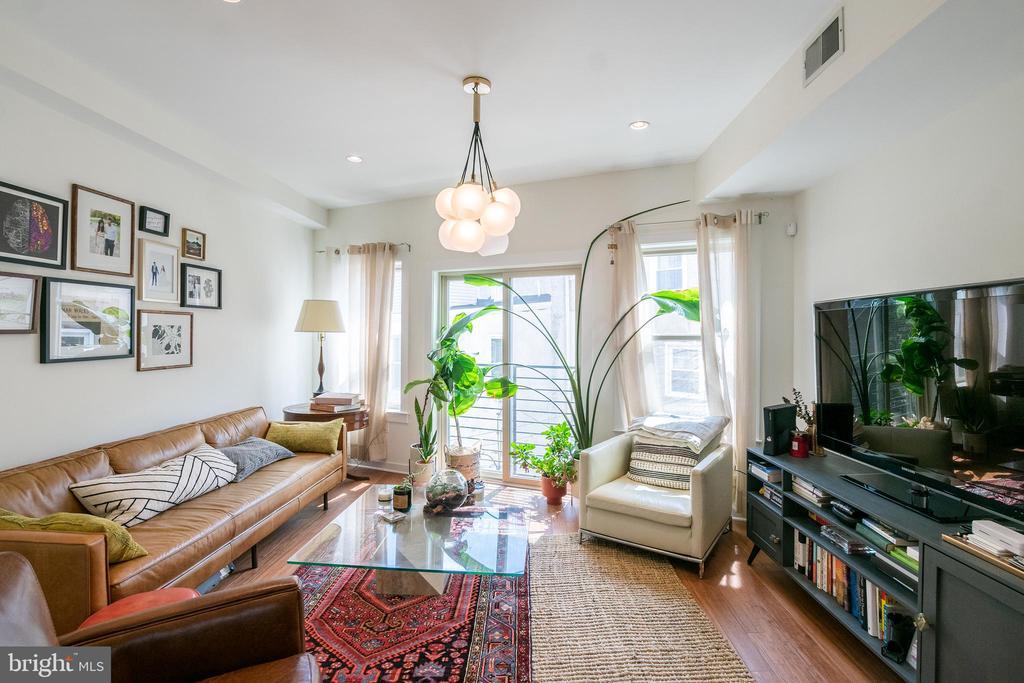 Foto principal - 1834 Poplar St