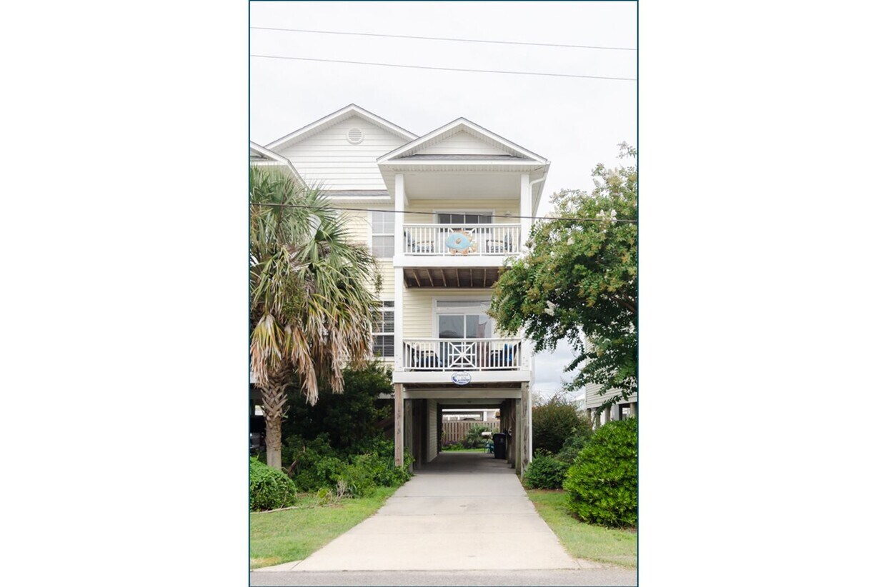 Primary Photo - 1318 Snapper Ln