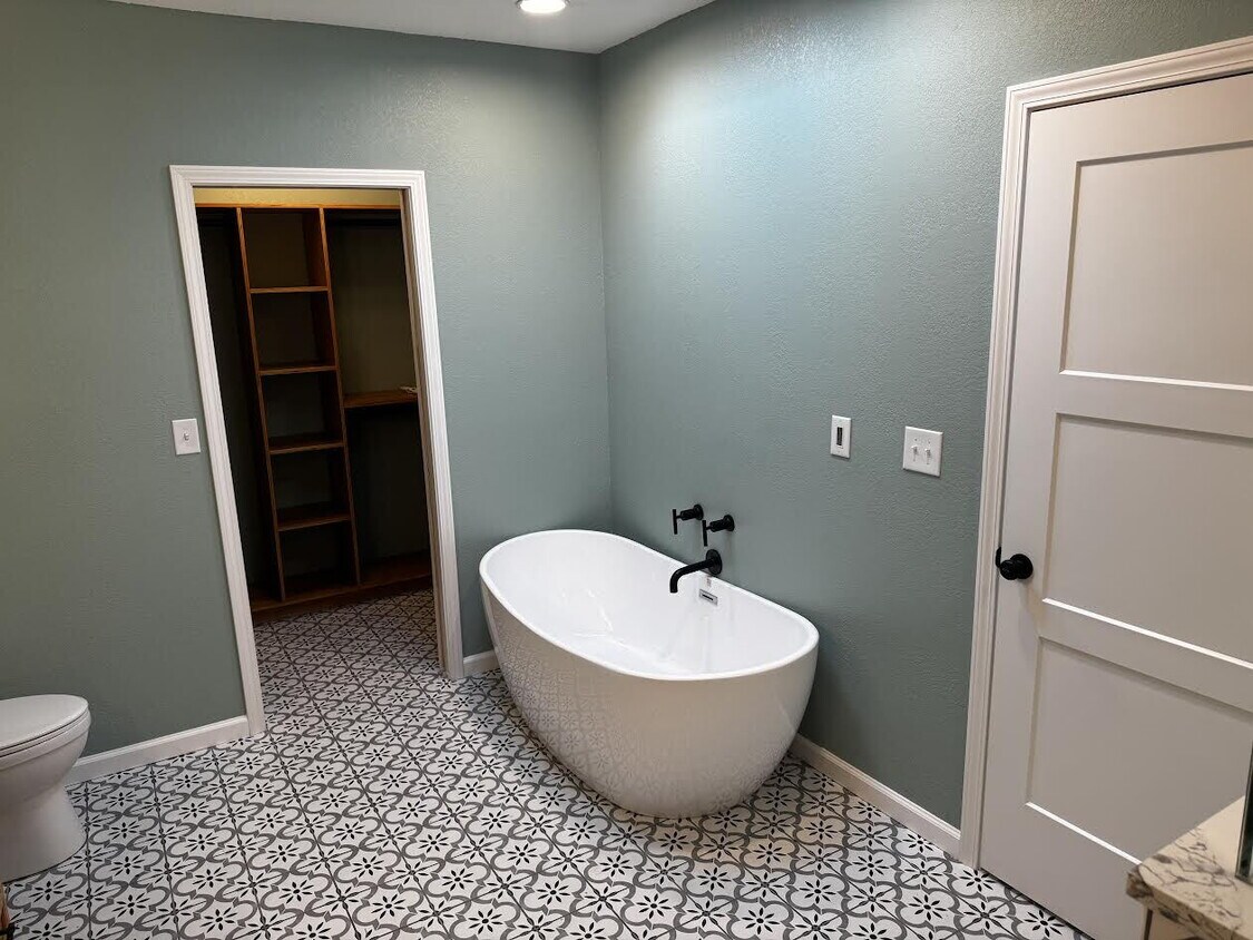 Foto principal - "Coastal Comfort Awaits: Spacious 4-Bed, 3...