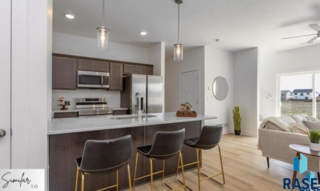 Foto del edificio - 1263 N Marion Rd