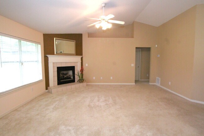 Building Photo - Comfort & Convenience in Cantonment – 4BR ...