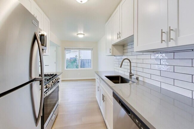 Building Photo - 451 Ruth Ct