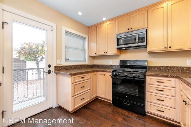 Foto del edificio - 2 br, 1 bath House - 208 Corona Ave