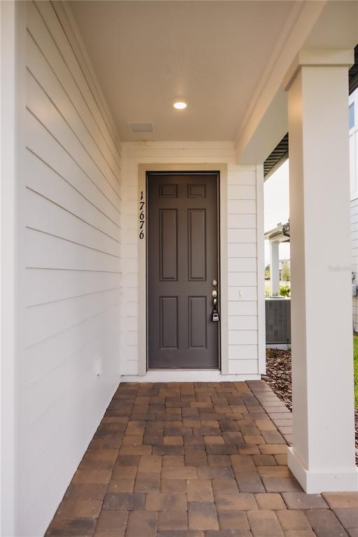 Building Photo - 17676 Northlake Grv Dr