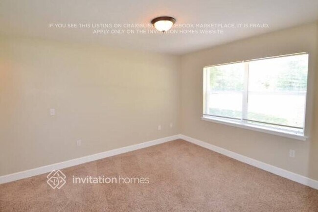 Foto del edificio - 3236 Forestbrook Dr N