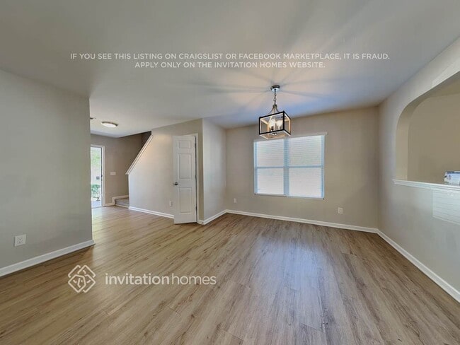 Building Photo - 4 Duck Pond Ct