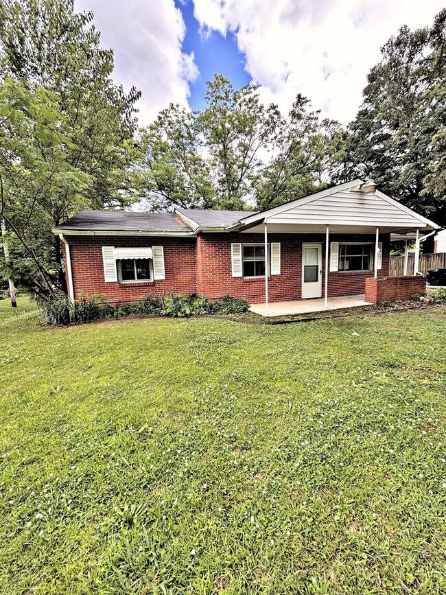 Foto del edificio - HOUSE FOR RENT - DECATUR