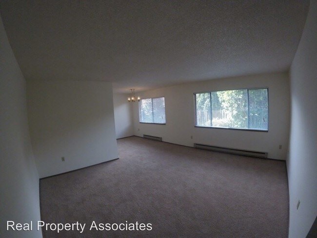 Building Photo - 527 Forsyth Ln
