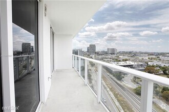 Building Photo - 4250 Biscayne Blvd