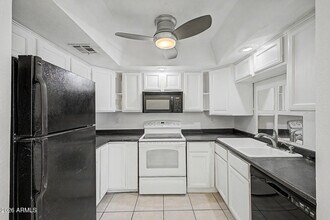 Building Photo - 1402 S Jentilly Ln