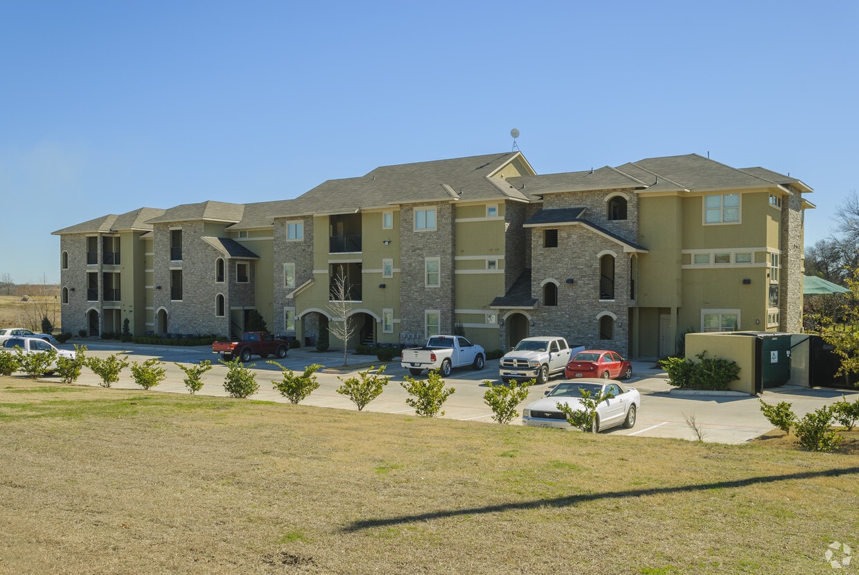 Park Place Apartments in Crandall, TX