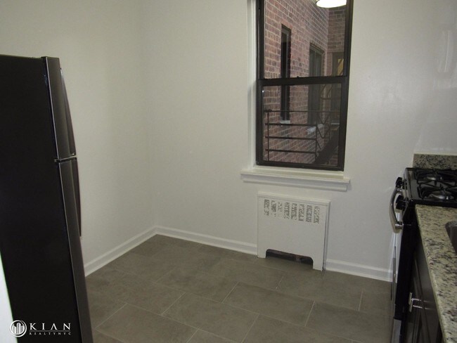 Building Photo - 9851 Queens Blvd