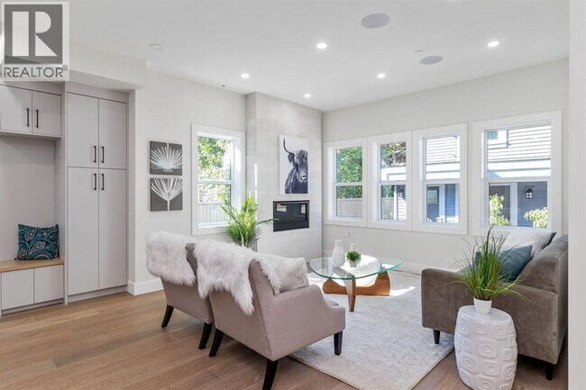Photo du bâtiment - 1417 E 10th Ave