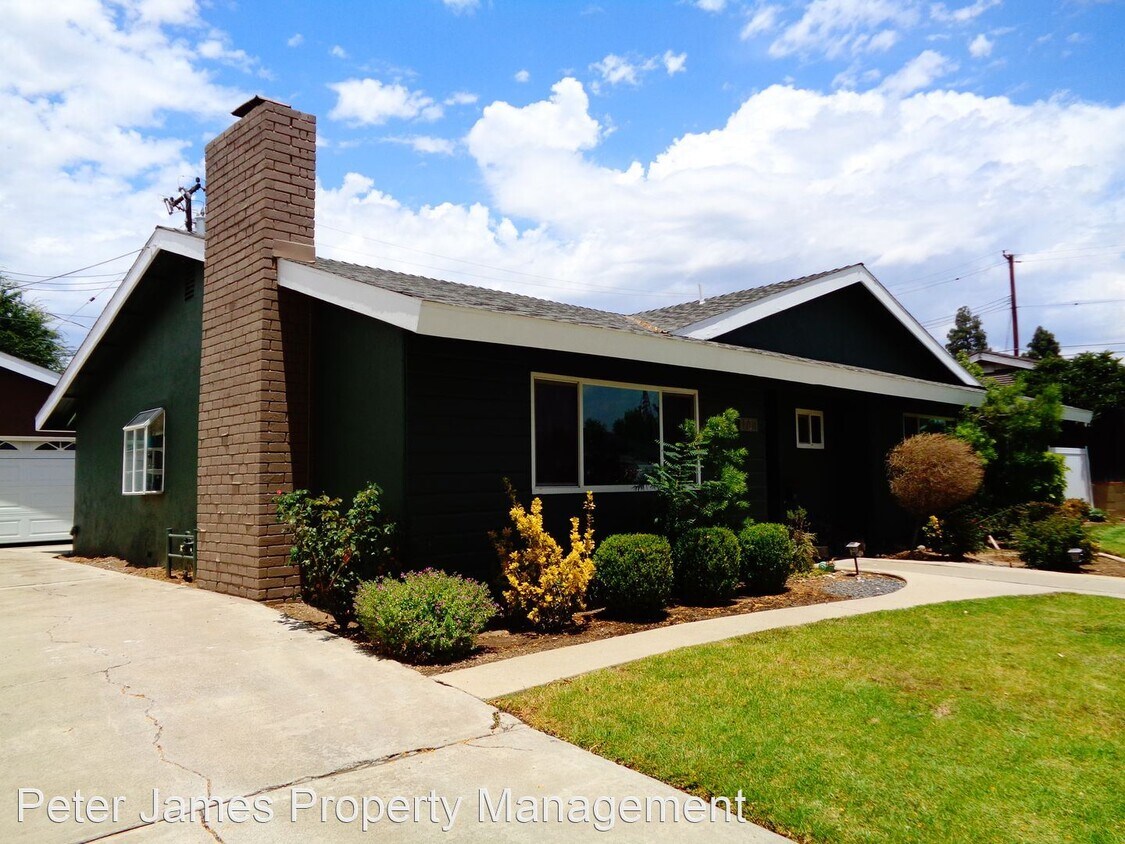 3 br, 2 bath House 1701 Fern Dr House for Rent in Fullerton, CA