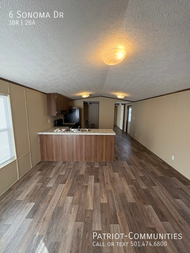 Foto del edificio - 6 Sonoma Dr