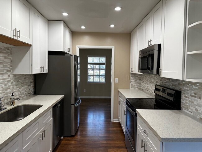 Building Photo - 1221 Winifred Drive