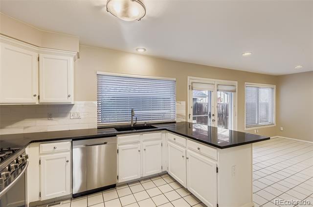 Building Photo - 7572 S Rosemary Cir