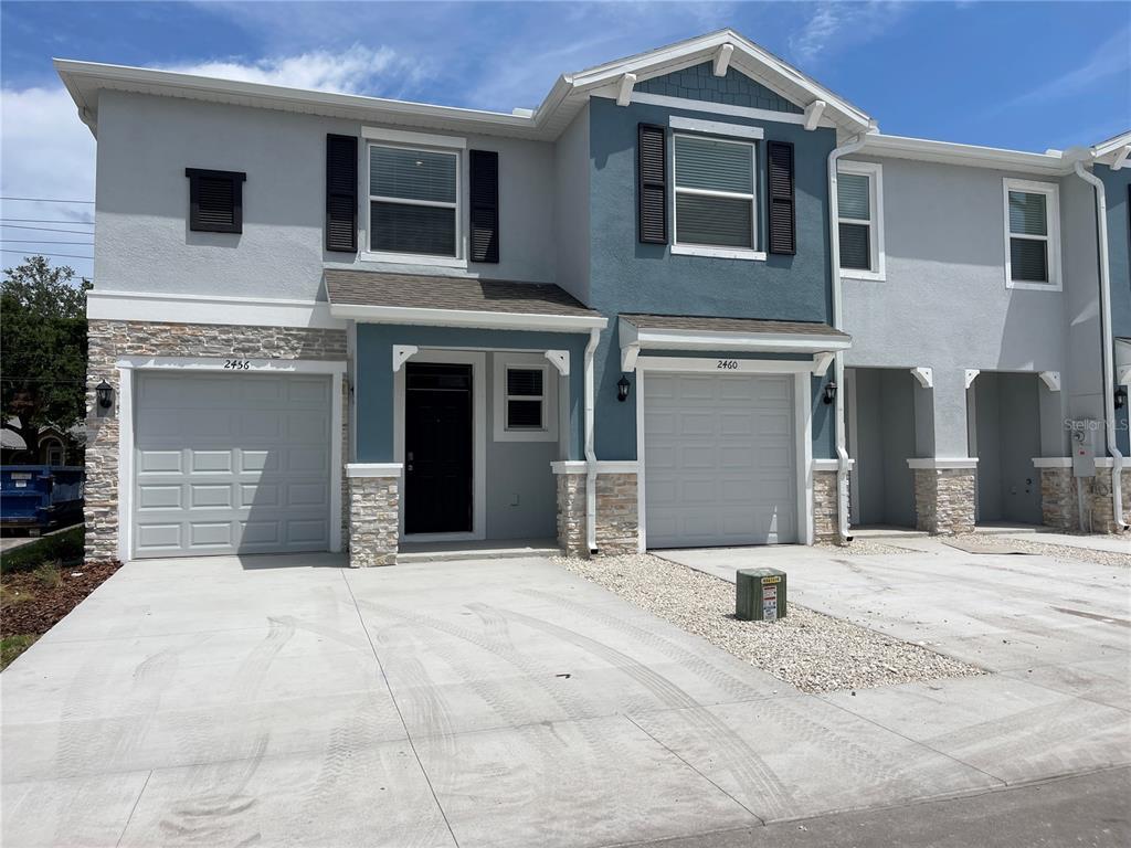 Foto principal - 2456 MELLOW Ln