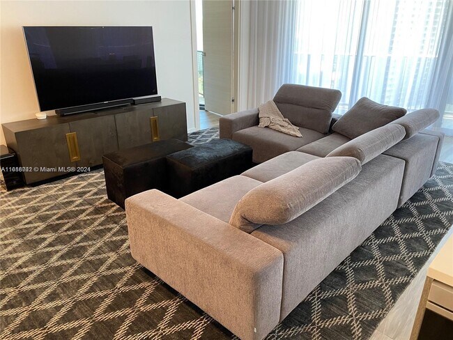 Foto del edificio - 801 S Miami Ave