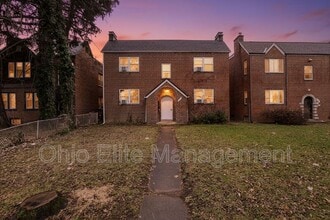 Building Photo - 987 Lilley Ave