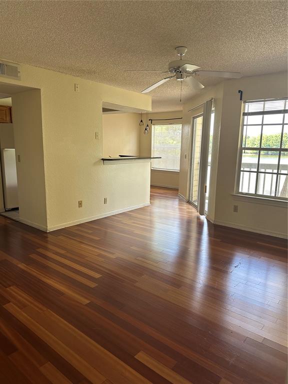 Foto del edificio - 1037 S Hiawassee Rd