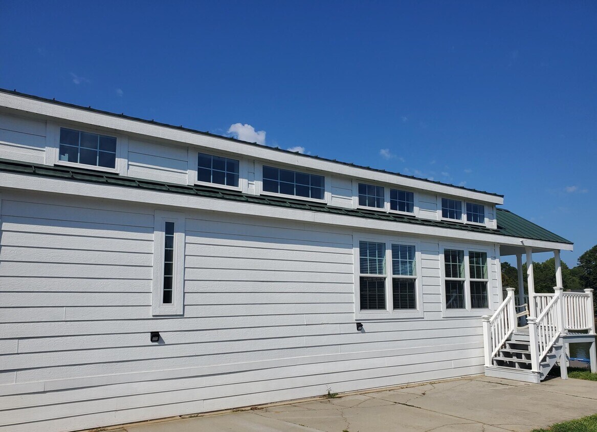 6738 E NC 150 Hwy, Sherrills Ford, NC 28673 House Rental in Sherrills Ford, NC