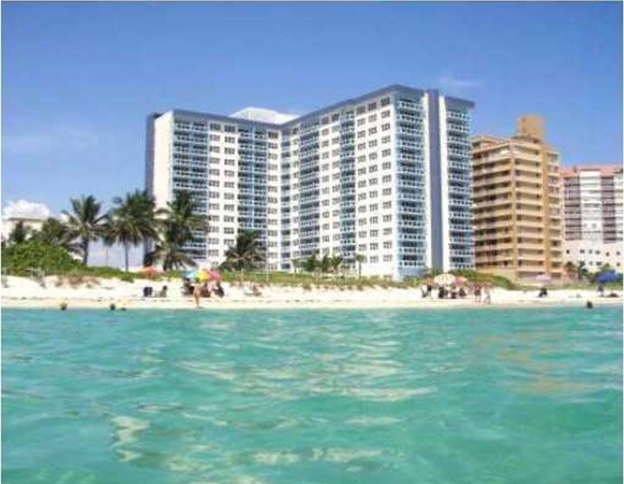 Primary Photo - 6917 Collins Ave