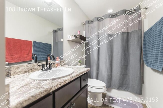 Foto del edificio - 108 Brown Thrasher Ln