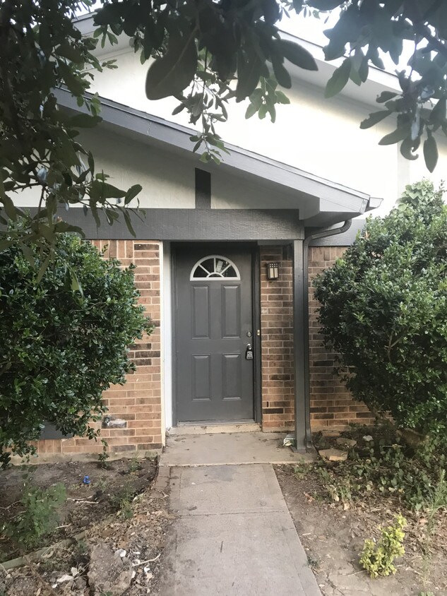 Royalty Garland House for Rent in Garland, TX
